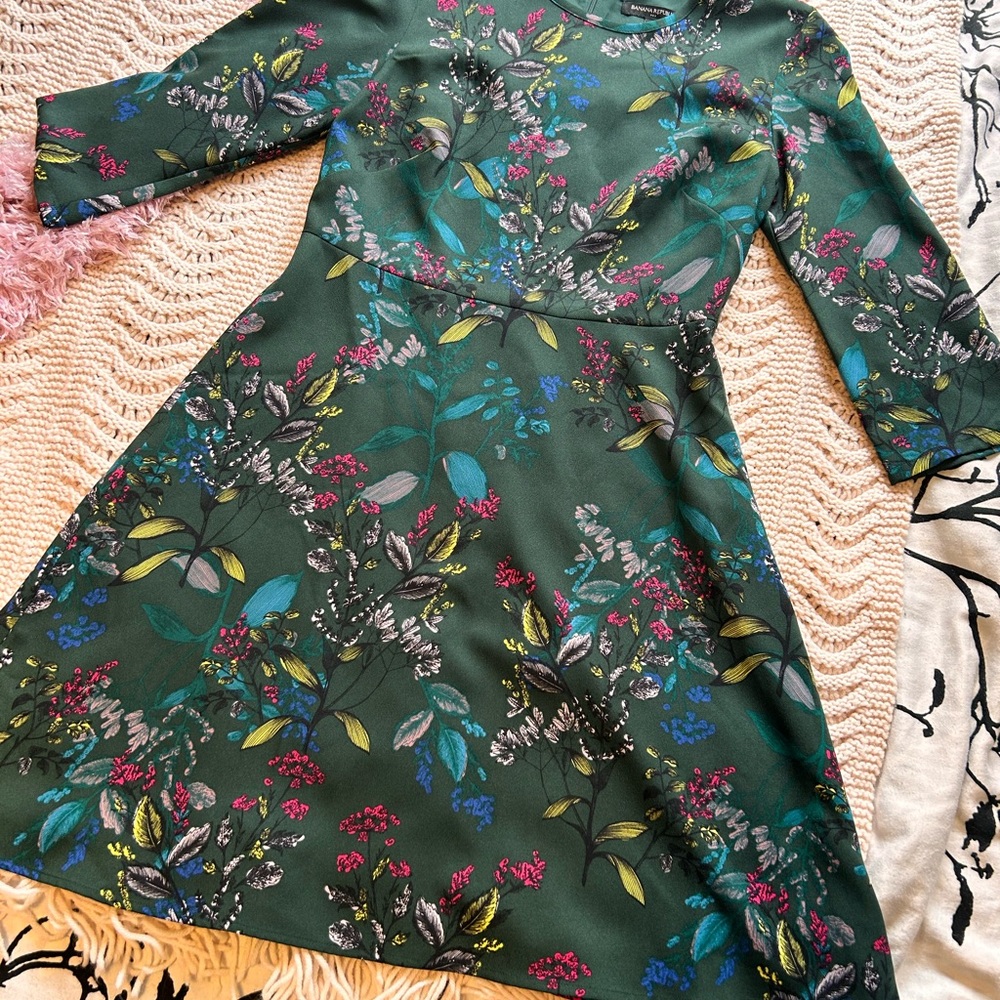 Banana Republic Green Floral Dress
